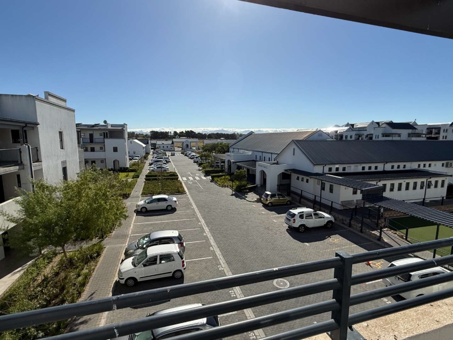 2 Bedroom Property for Sale in Buhrein Western Cape